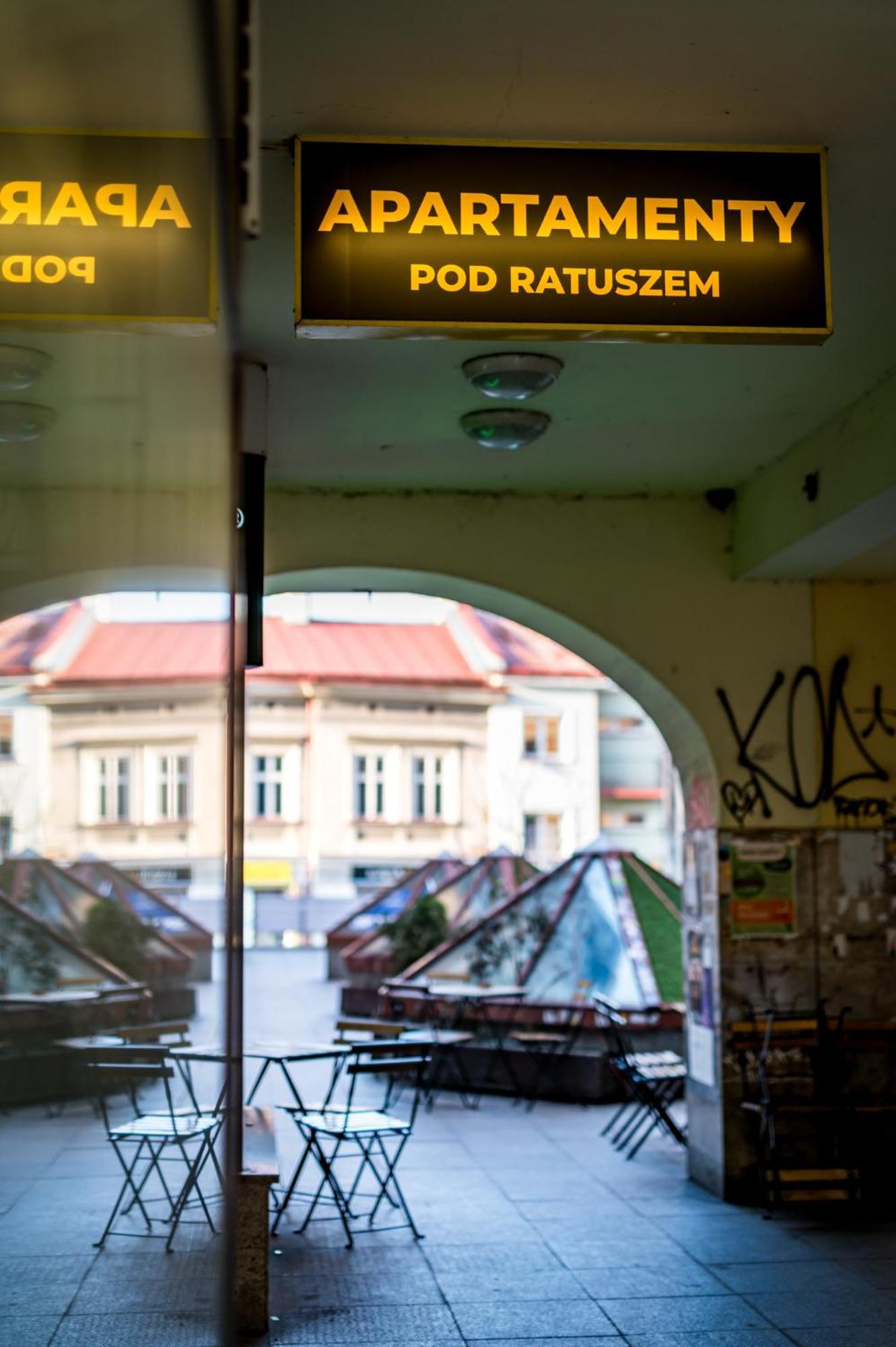 Ferienwohnung Pod Ratuszem Rzeszów Exterior foto